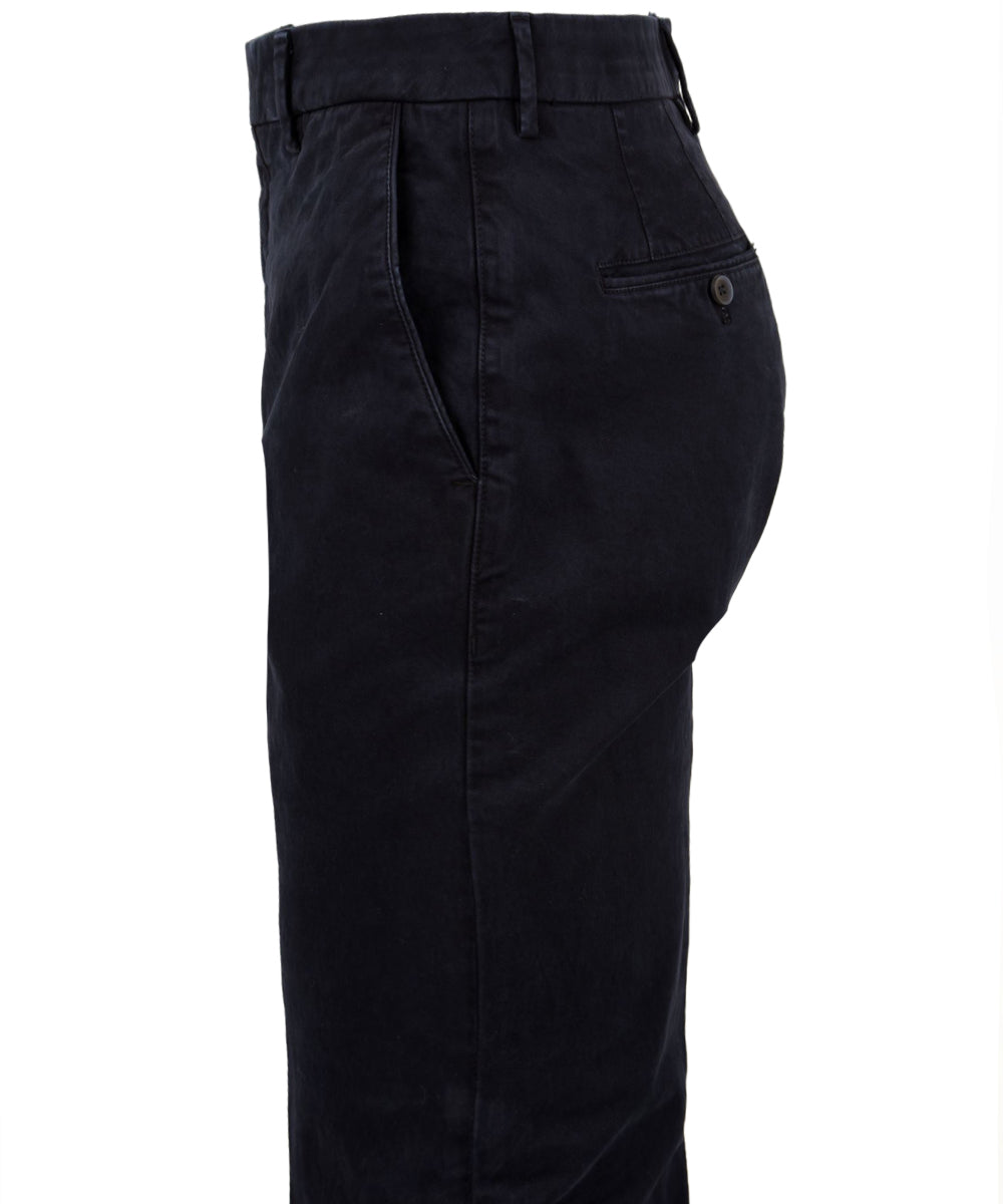 Immagine laterale del pantalone in blu da uomo firmato GTA. Con tasche laterali e sul retro e passanti in vita per cintura.
