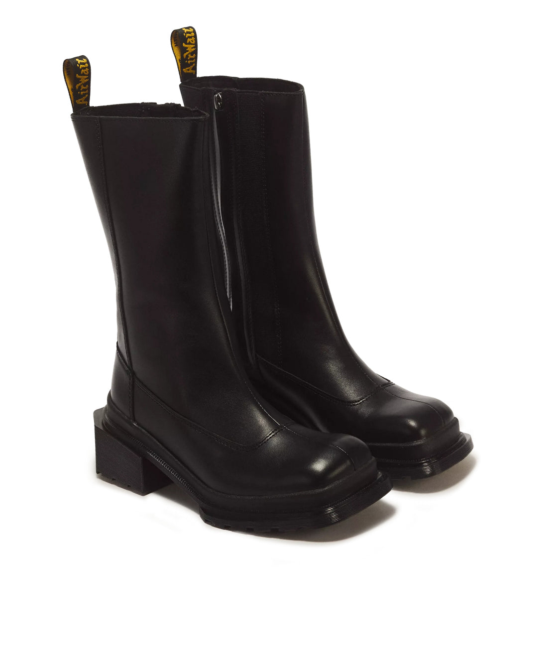 ai26-drmartens-419930010012p_f810c8f4-4714-4e79-8ec5-b6c2876a6c4f.jpg