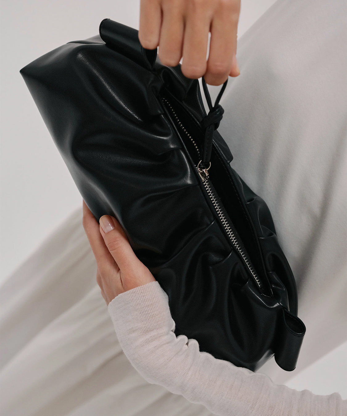 Borsa a spalla Dumpling Bag OLEND Donna - Nero