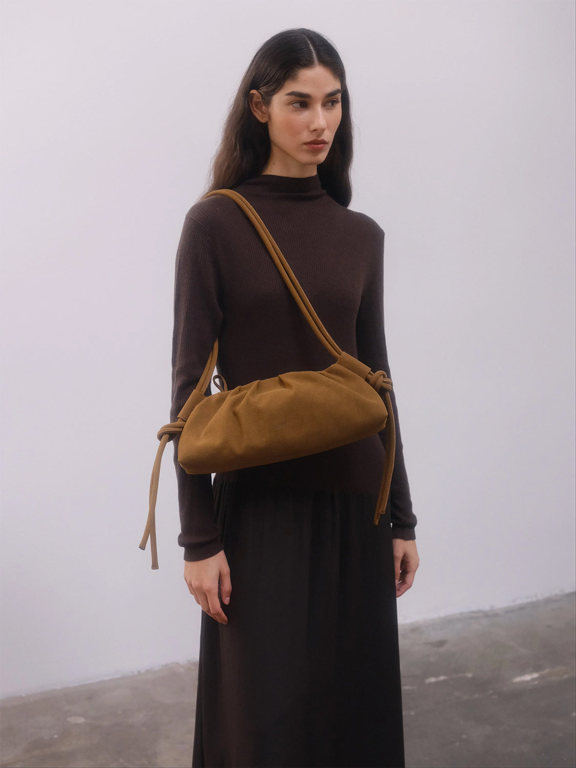 Borsa a spalla Dumpling Bag OLEND Donna - Marrone