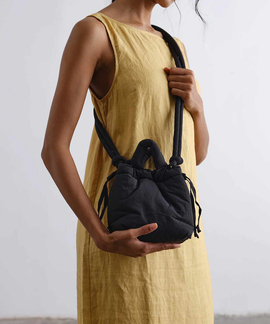 Borsa a mano con tracolla Micro Ona Soft Bag OLEND Donna - Nero