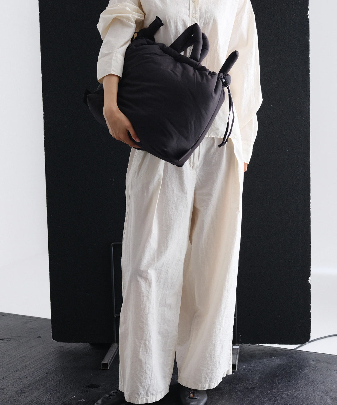 Borsa a mano con tracolla Ona Soft Bag OLEND Donna - Nero