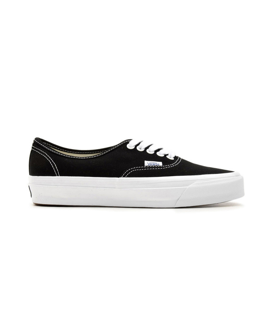 ai26-vans-vn000cqaba21_d7e25b41-c8d3-4e5a-bd37-ecd672a6d8b6.jpg