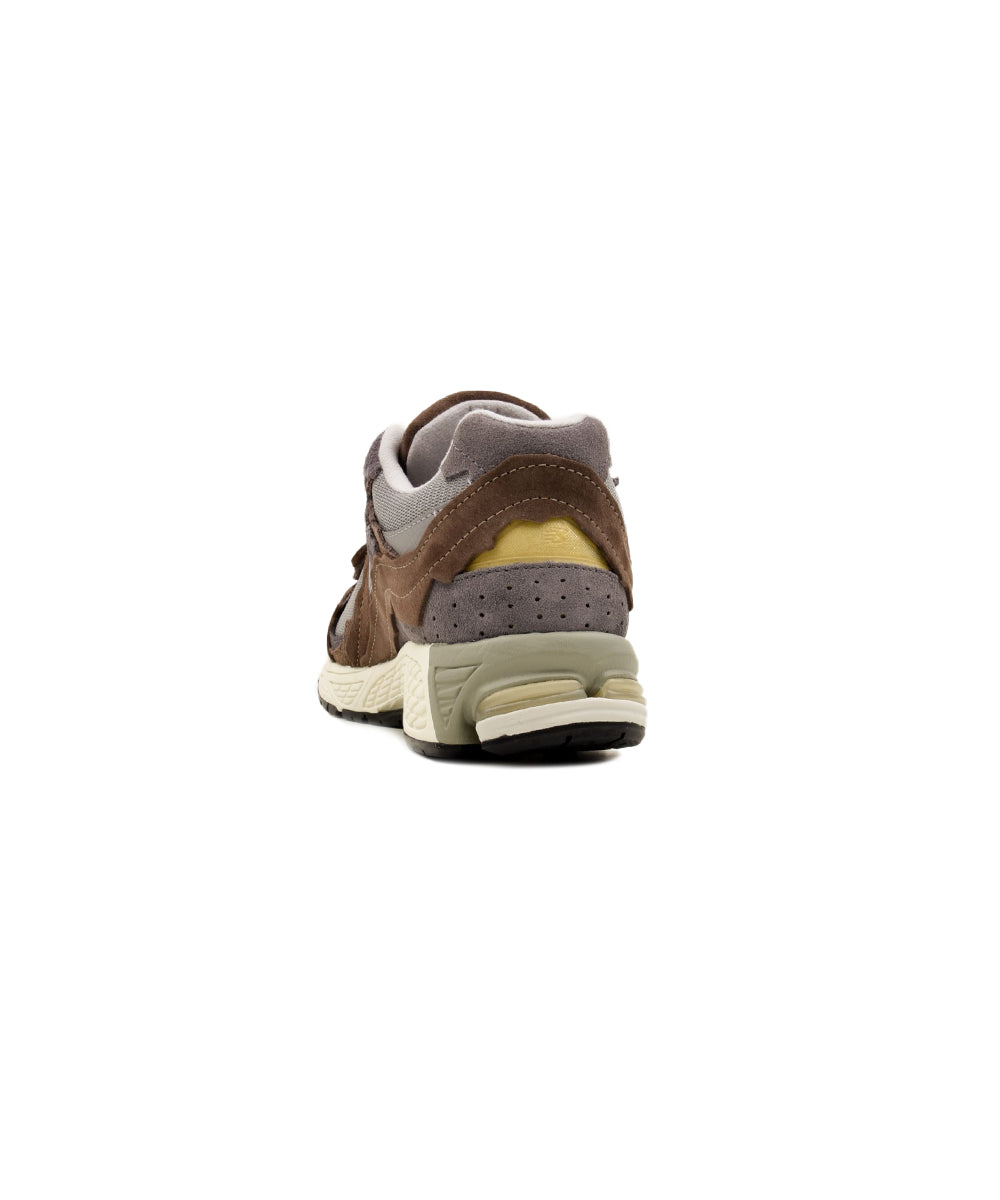Sneakers Basse 2002R Protection Pack NEW BALANCE Uomo - Marrone