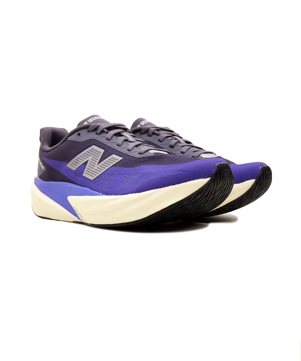 Scarpa Running FuelCell Rebel V5 NEW BALANCE Uomo - Blue