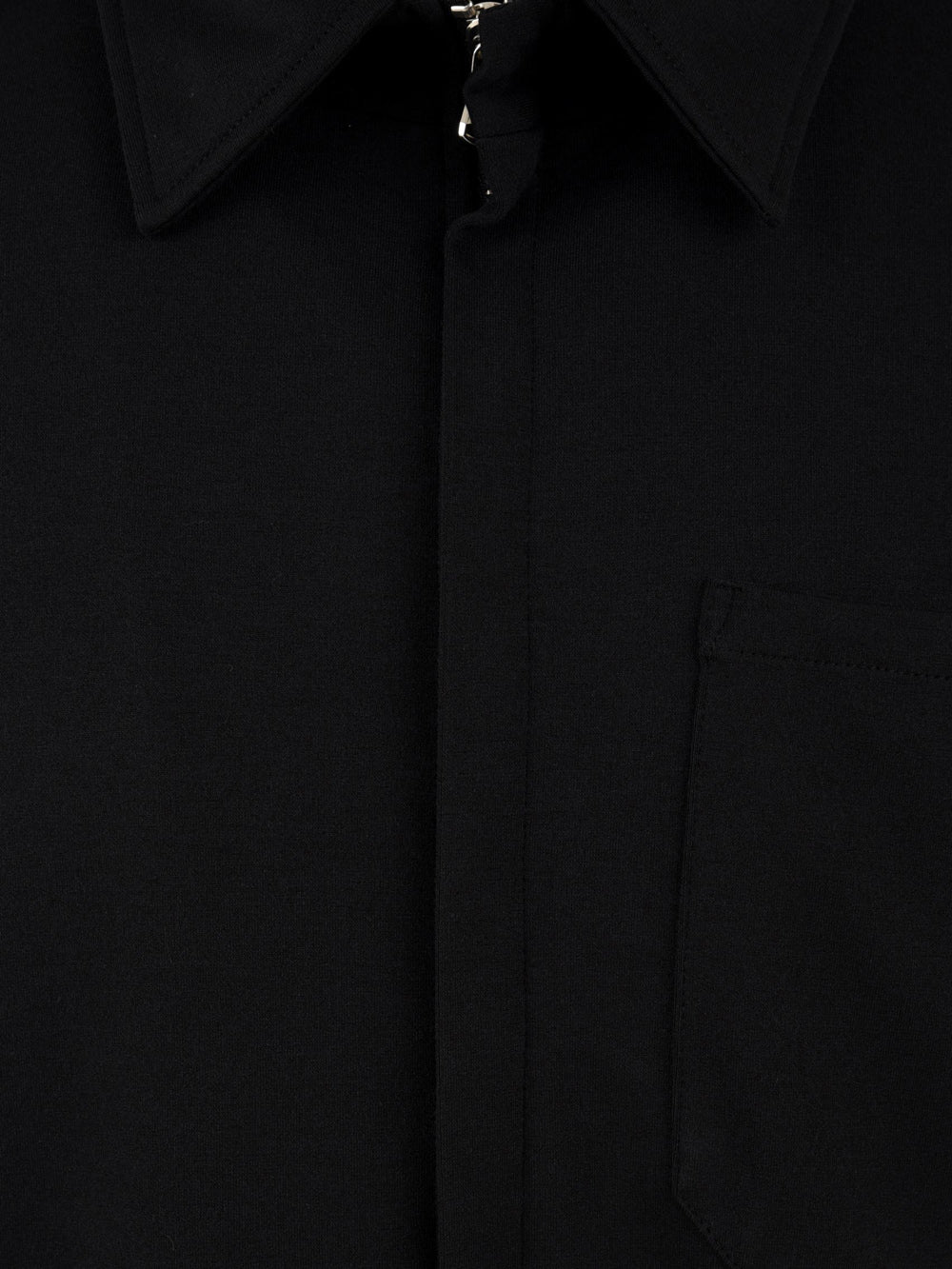 Camicia Uomo Nera con zip frontale e taschino sul petto