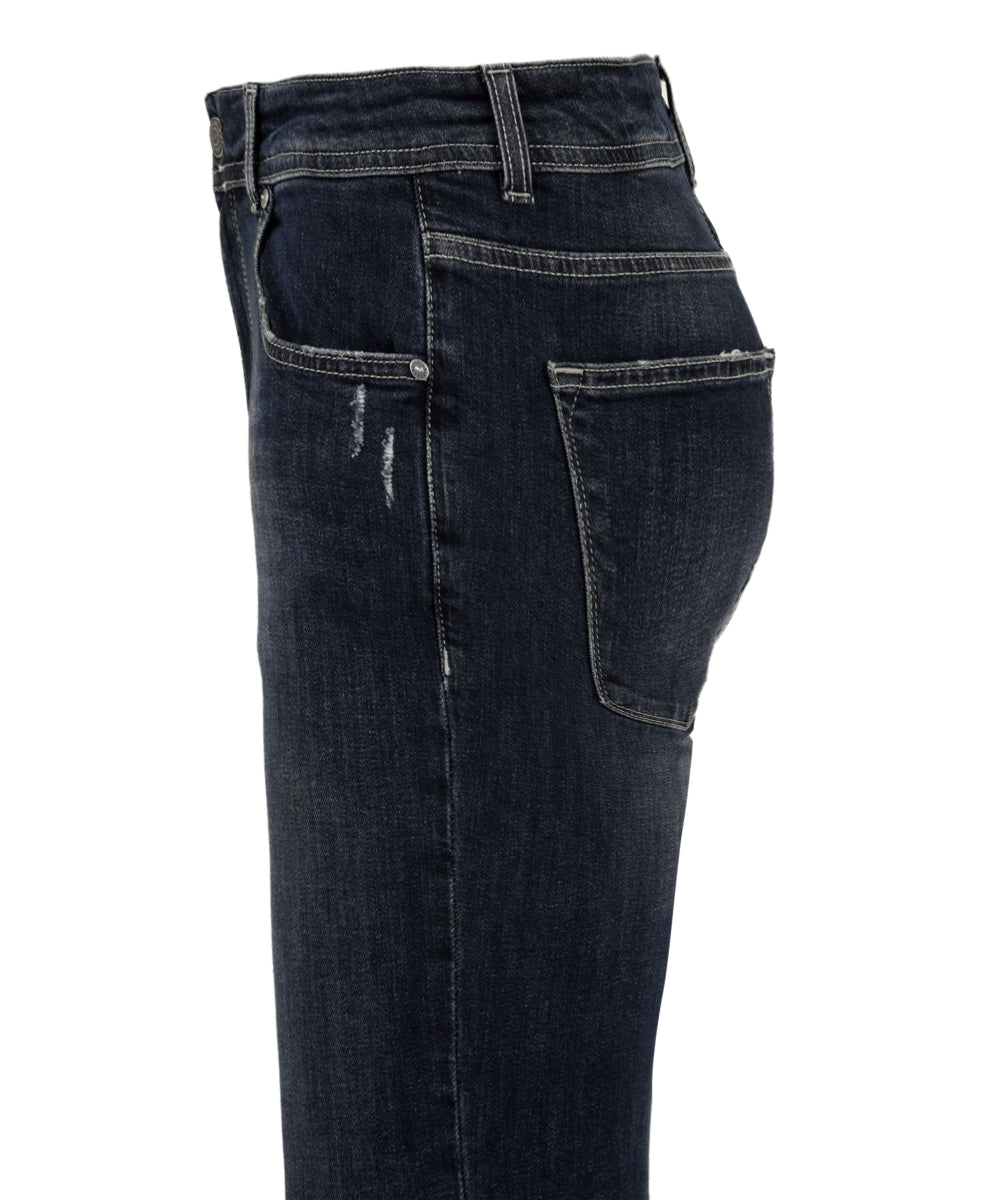 Immagine laterale del jeans lavaggio scuro da uomo firmato Daniele Alessandrini con tasca e passanti per cintura.