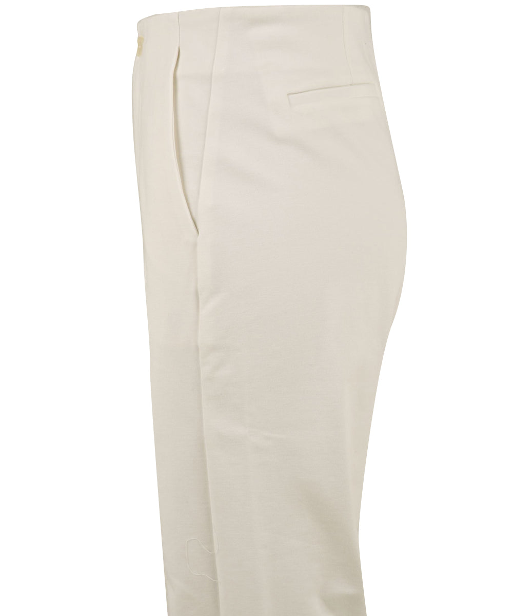 Immagine laterale del pantalone in bianco da donna firmato European Culture a vita alta e tasche a filo.