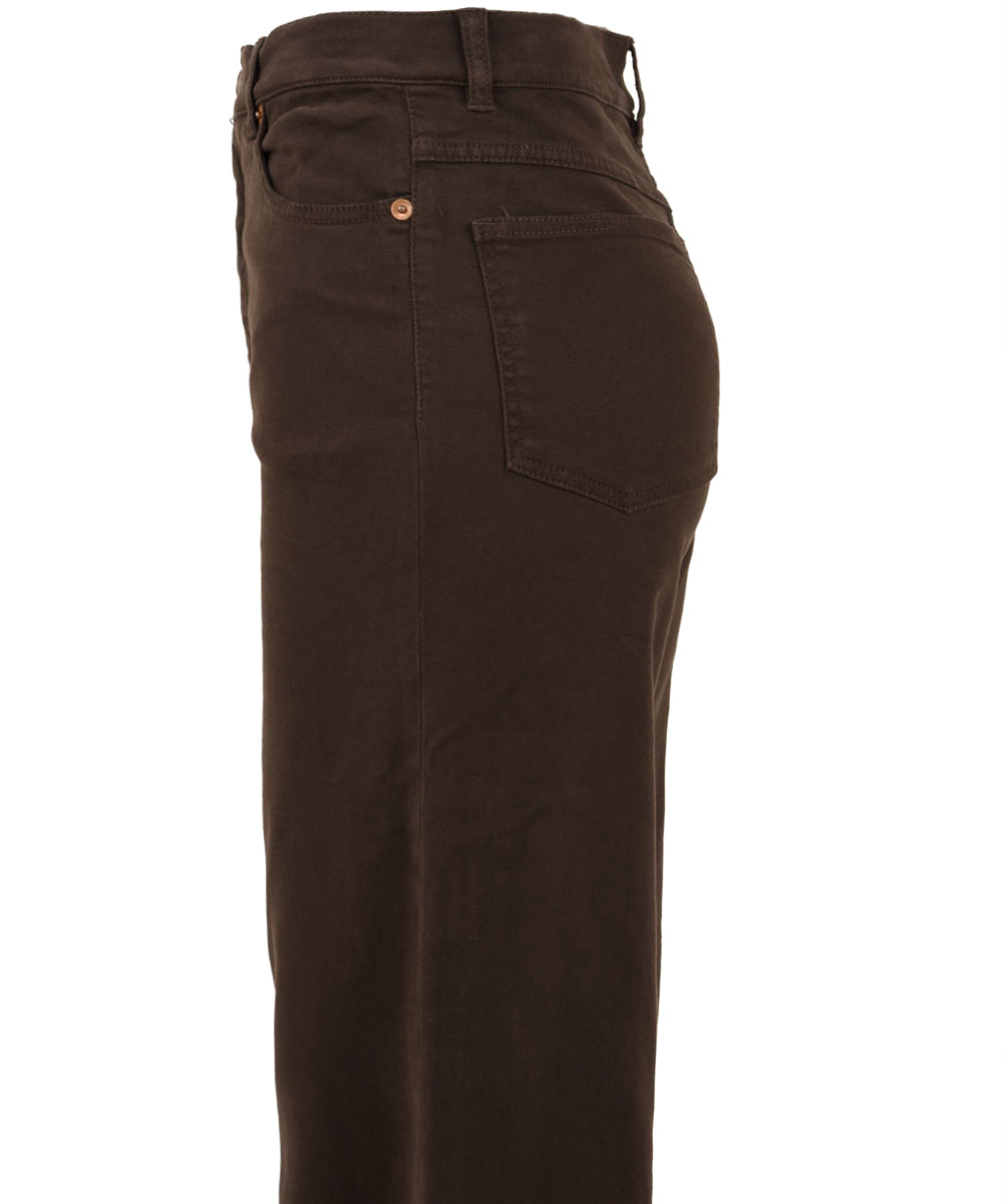 Immagine laterale del pantalone da donna in marrone firmato European Culture con tasche laterali e presenti anche sul retro con passanti per la cintura.