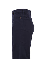Immagine laterale del pantalone da donna in blu firmato European Culture con tasche laterali e presenti anche sul retro con passanti per la cintura.