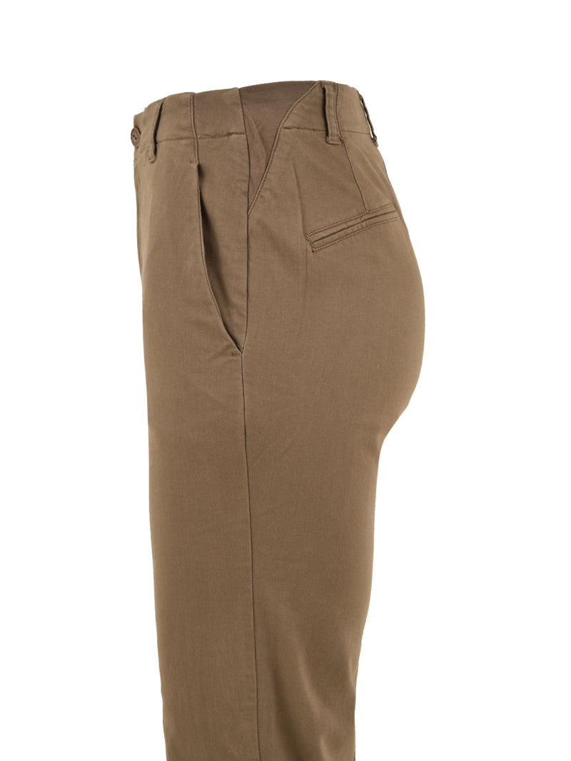 Immagine laterale del pantalone da donna in beige firmato European Culture, con passanti per cintura,tasche laterali e sul retro a filo.