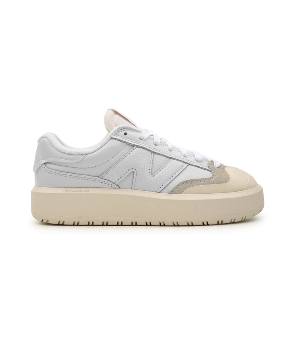 Sneakers NEW BALANCE bianche e beige